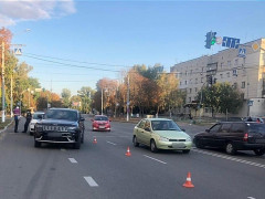 На центральній вулиці Борисполя керманич позашляховика переїхав дитину