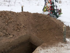 У Тарасівці запобігли похованню столичного мерця