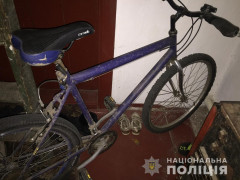 У Ставищенському районі чоловік погрожував та грабував односельчан