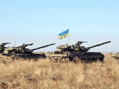 У зоні бойових дій служать професіонали