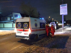 Під Києвом дівчина потрапила під колеса автомобіля