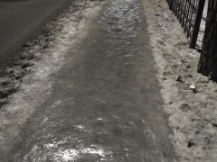 В Ірпені дороги перетворилися на ковзанку (ФОТО) 