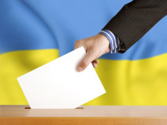 Місцевим виборам бути, але після децентралізації