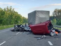 На Бучанщині водій легковика загинув при зіткненні з вантажівкою (ФОТО)