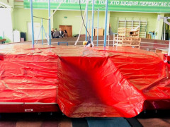 Легкоатлетам Київщини передали нову яму для стрибків із жердиною (ФОТО)