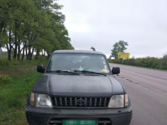 На Київщині зупинили автомобіль, який перебував в розшуку Інтерполу