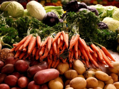 У Ржищеві лікарня просить жителів допомогти зі заготівлею овочів