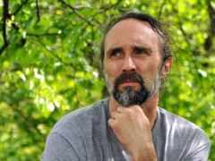 На Бориспільщині невідомі вандали понівечили символічну могилу Героя України Юрія Вербицького (ФОТО)