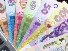 На Київщині за місяць розмір середньої зарплати збільшився на 3,2%