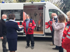 На Київщині лікарням вручили чотири нові авто екстреної допомоги майже за 9 млн грн