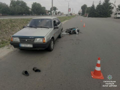 У Васильківському районі юнак на мопеді ледь не помер в ДТП (ФОТО) 