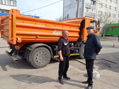 У Вишневому комунальники розпочали ямковий ремонт доріг (ФОТО)
