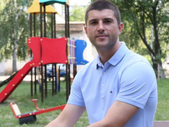 "Київоблгаз" Фірташа висуває в депутати родича свого керівника