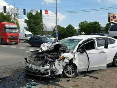 Смертельна ДТП у Чабанах: легковик влетів у вантажівку (ВІДЕО)
