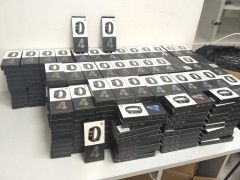 У "Борисполі" затримали іноземку із контрабандою фітнес-браслетів (ФОТО) 