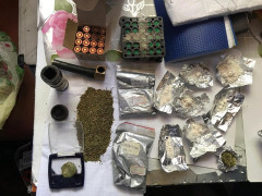  В Обухові затримали двох чоловіків, які зберігали небезпечні речовини