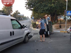 У Києво-Святошинському районі в ДТП перекинувся автомобіль (ФОТО)