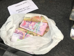 Працівників аеропорту "Бориспіль" затримали на отримані хабара (ФОТО)