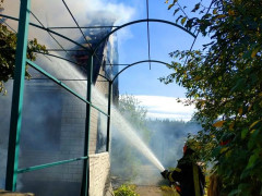 У Бородянці ледь не згорів приватний будинок