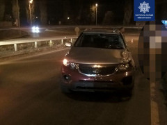 Під Києвом п’яна жінка на автомобілі протаранила вантажівку