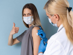Майже 87% медиків Київщини вакцинували проти COVID-19