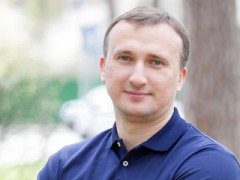Ексмеру Ірпеня Карплюку загрожує вісім років перебування за ґратами