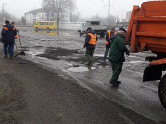 У Білій Церкві ремонтують дороги за "новою технологією" (ФОТО)