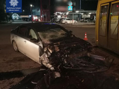 У Вишневому автобус із пасажирами в’їхав у легковик