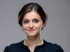 Нардеп від Зеленського, яка саджала дерева з одіозним Федоруком, не може знайти "адекватних" активістів у Бучі (ФОТО)