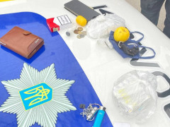 У Білій Церкві водій ховав банку з наркотиками