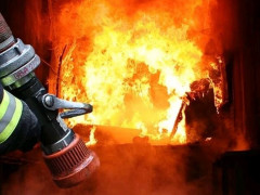 У Бучі пожежа в багатоквартирному будинку забрала життя в людини