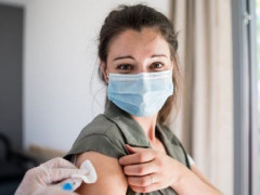 Понад 12 тисяч жінок на Київщині вакцинувалися від коронавірусу