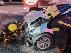 У жахливій автотрощі під Києвом постраждало чотири автомобілі (ФОТО, ВІДЕО)