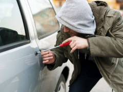Поліція Київщини затримала автокрадіїв