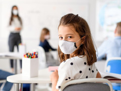Стало відомо, які школи Київщини через COVID-19 працюють дистанційно