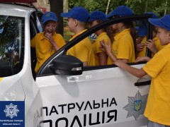 Вихованці дитячого табору в Бучі змогли відчути себе справжніми поліцейськими (ФОТО)