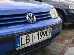 Верховна Рада знизила ціну на розмитнення "євроблях"