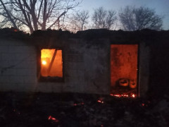 На Васильківщині багатодітна сім'я залишилася без даху над головою (ФОТО)