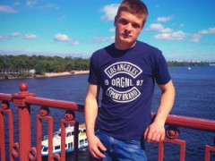 У Білій Церкві з восьмого поверху будинку випав юнак 