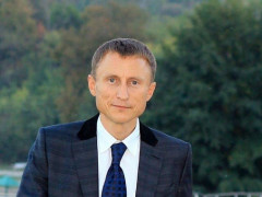 Гра в політику негативно впливає на всю область