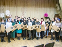 Вчителі Крюківщинської загальноосвітньої школи отримали новенькі ноутбуки