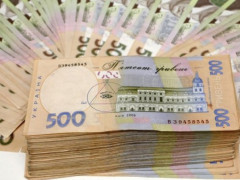 На Київщині за привласнення бюджетних коштів працівниці бухгалтерії загрожує до восьми років тюрми