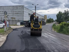 У Броварах обурені підприємці самотужки ремонтують розбиті дороги (ФОТО)