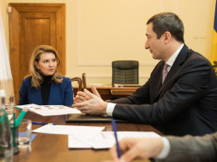 Голова Київської ОДА Чернишов зустрівся з першою леді (ФОТО)