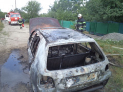 Рятувальники з Тетієва загасили палаючий автомобіль