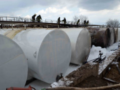 В Обухівському районі ледь не зірвалося 12 цистерн з бензином (ВІДЕО)