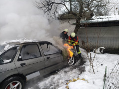 У Баришівці спалахнула іномарка 