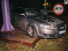 У Києво-Святошинському районі автівка злетіла в кювет (ФОТО)