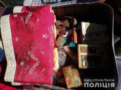У Рокитному чоловік пограбував церкву та втік з місця події на чужому мопеді (ФОТО)