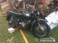 У Васильківському районі двоє молодиків побили чоловіка та пограбували його